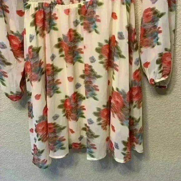 White floral smocked mini dress sz L summer wedding guest bridal shower feminine - Picture 3 of 9